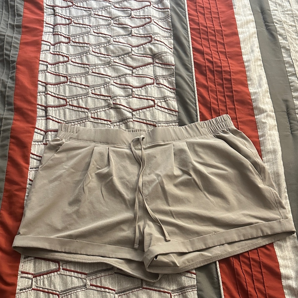 Zyia active athletic shorts